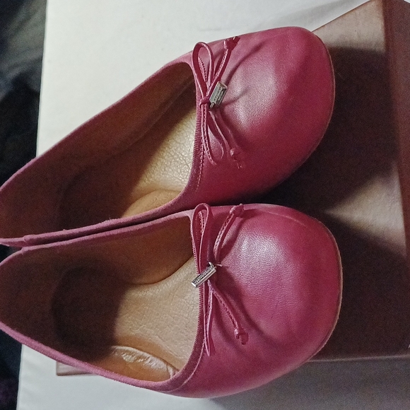 Coach pink slips - Picture 2 of 3